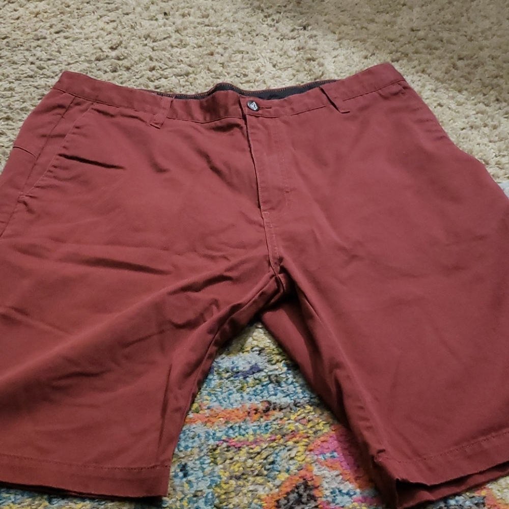 Volcom shorts  size 36